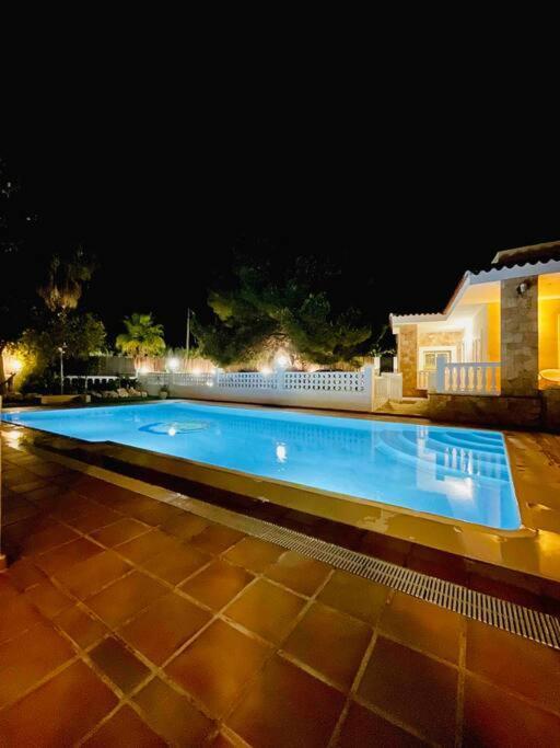 Villa Con Piscina Gigante Sant Francesc de s'Estany Buitenkant foto