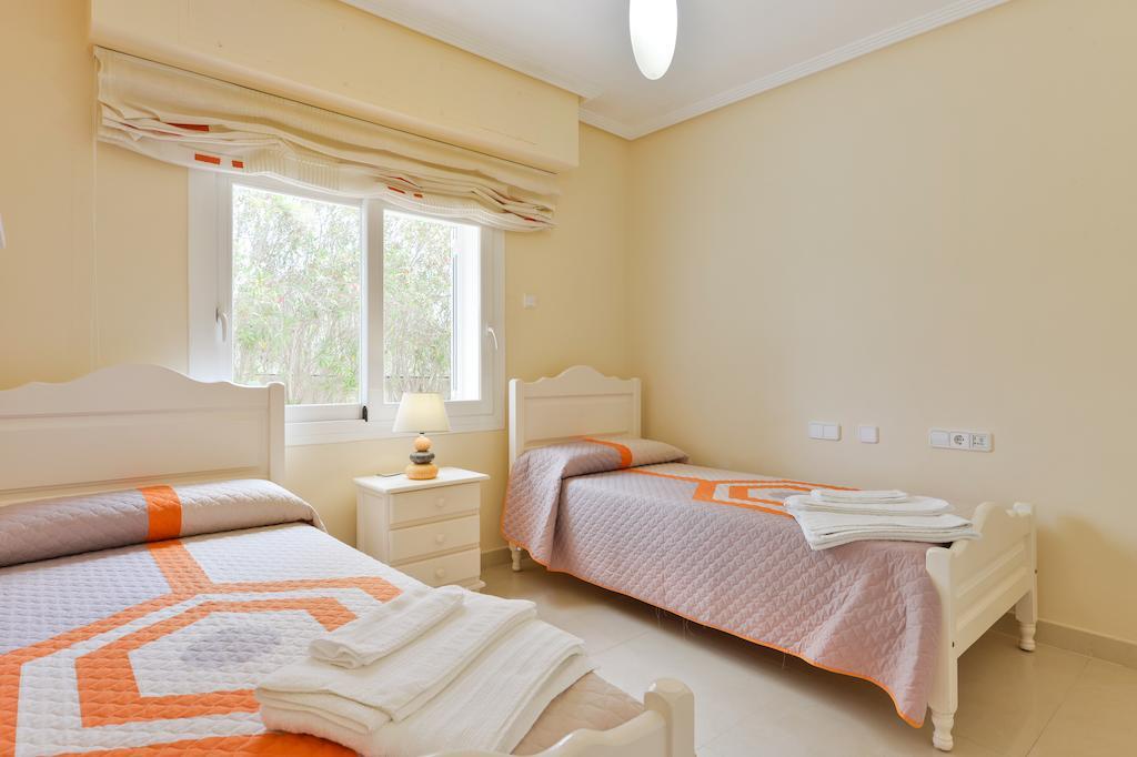Villa Con Piscina Gigante Sant Francesc de s'Estany Kamer foto